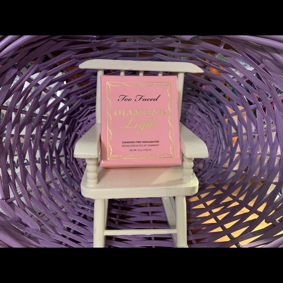 New Too Faced Diamond Light Highlighter